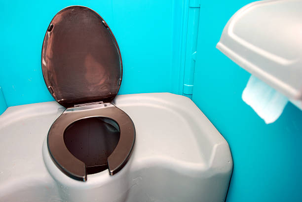 Best Porta potty delivery and setup  in St Charles, MN
